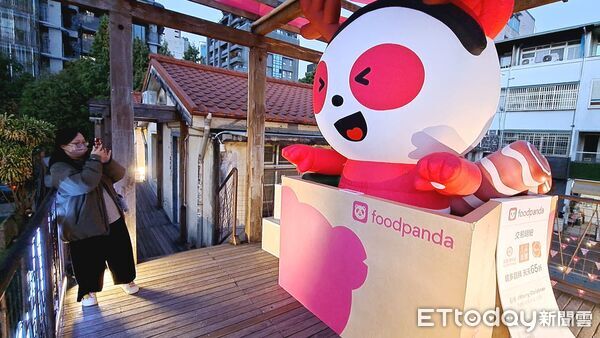 ▲foodpanda耶誕節專案▼             。（圖／記者鄭遠龍攝）