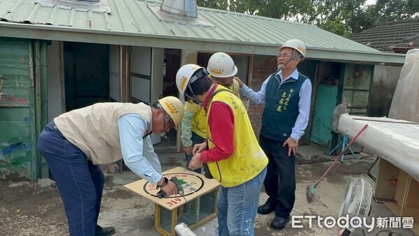 ▲台南做工行善團完成七股區第319戶修繕案，志工合力改善職災案家居住環境，讓生活重回正軌。（記者林東良翻攝，下同）