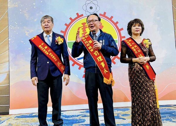 ▲桃園市雲林同鄉會首位女性理事長林美華就任