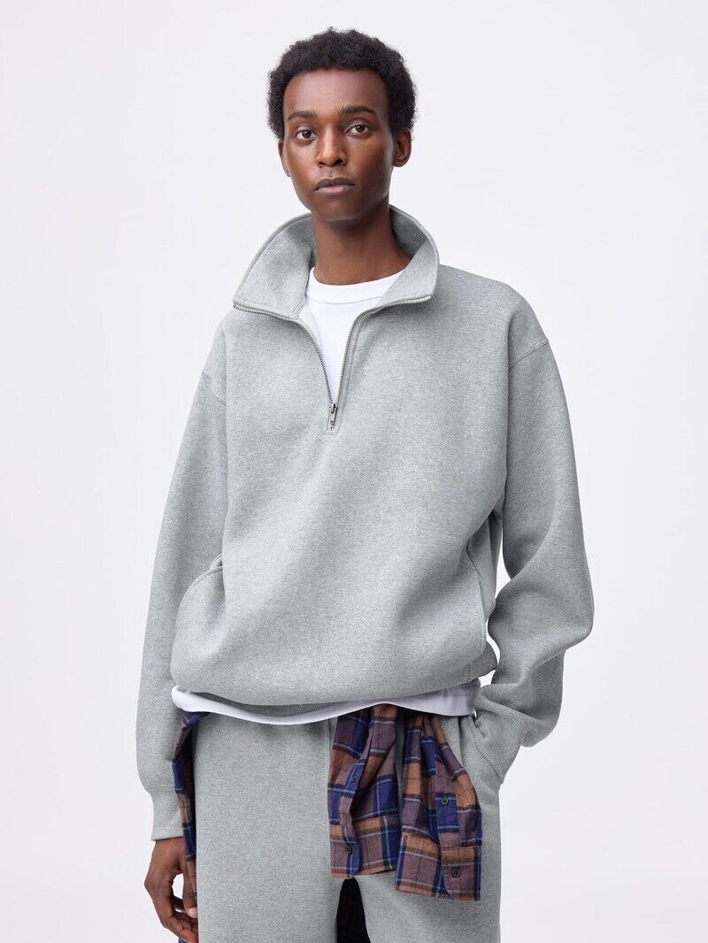 「半拉鍊上衣」秋冬將取代大學T！香奈兒藝術總監領軍穿，舒華、Sana也跟上，5 推薦款一次看