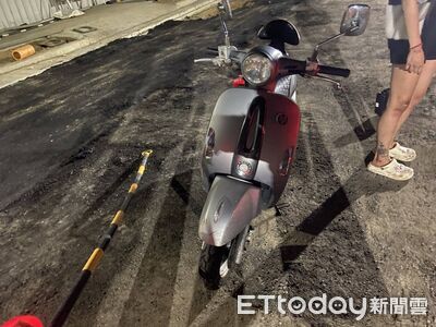 騎車逆向超車撞左轉轎車！台南短褲妹慘摔送醫　驚險畫面曝