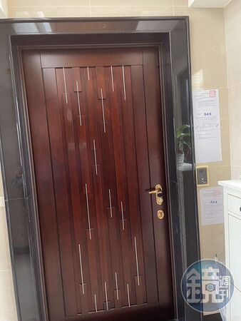 為錢再反目／獨家！家暴後重返籃壇　戴維斯欠撫養費房產遭查封