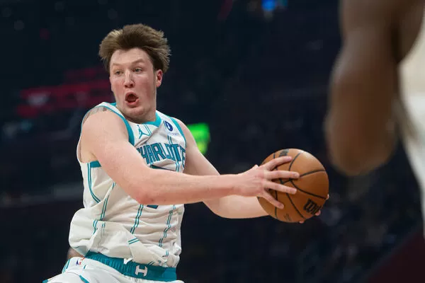 ▲黃蜂庫尼普爾飆29分領軍攻破騎士主場。（圖／達志影像／美聯社） 