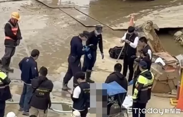 ▲桃園鐵路地下化工程工地發現一具男屍。（圖／民眾提供、下同）