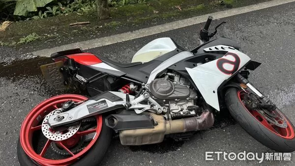▲▼王姓男子騎Aprilia RS 457北宜公路跑山自摔斷手             。（圖／記者陳以昇翻攝）