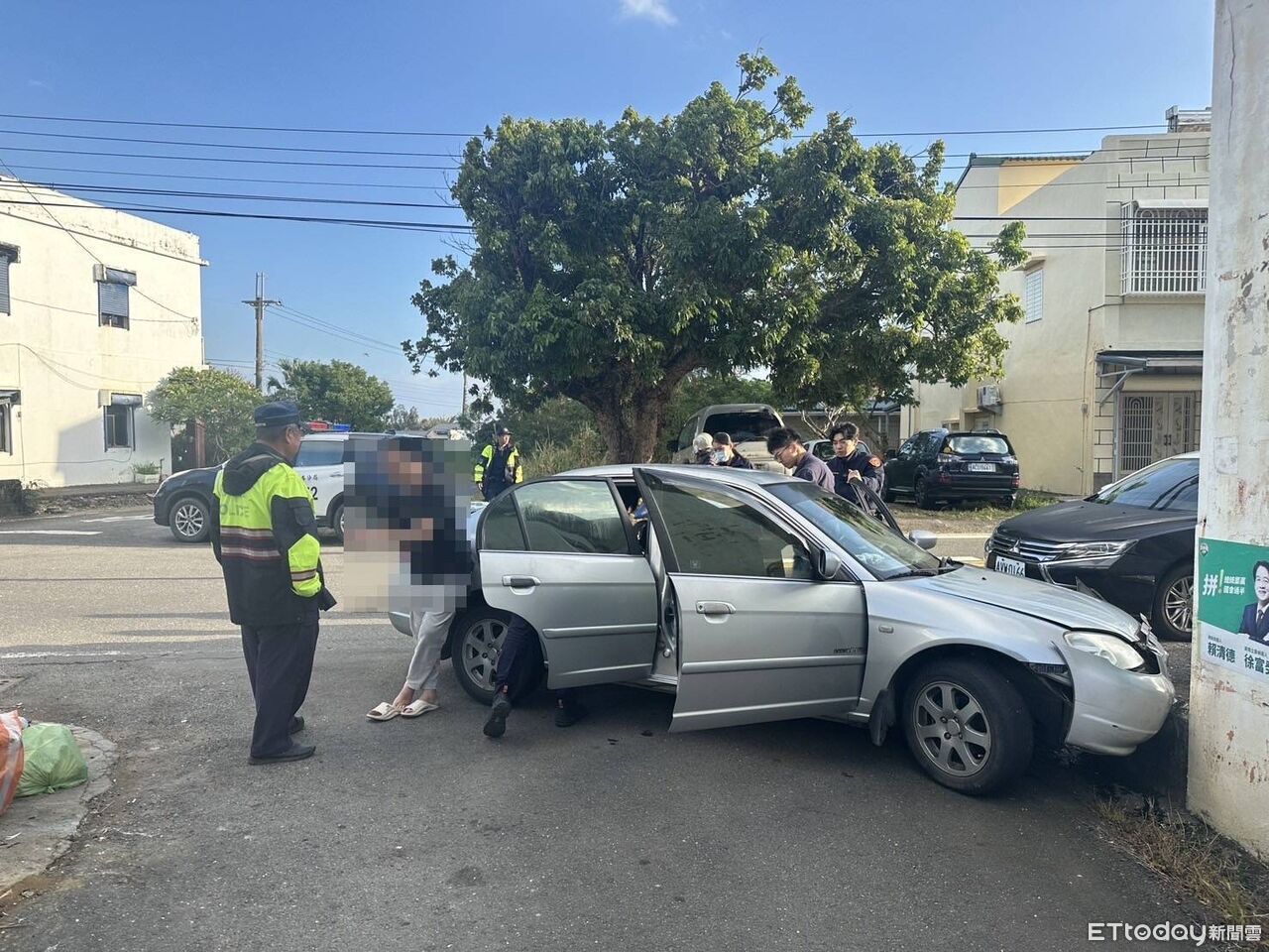 通緝犯見警心虛駕車逃逸!自撞民宅就逮 搜出喪屍煙彈