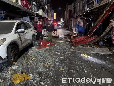 瞬間畫面曝！台南民宅氣爆「如砲彈爆炸」　騎士慘遭衝擊波炸倒