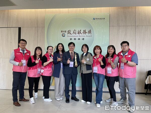 ▲勞動部雲嘉南分署以「弱勢呷頭路 大『嘉』來相挺」專案，榮獲第8屆政府服務獎肯定。（記者林東良翻攝，下同）