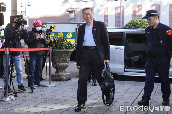 ▲京華城案被告柯文哲出庭。（圖／記者林敬旻攝）