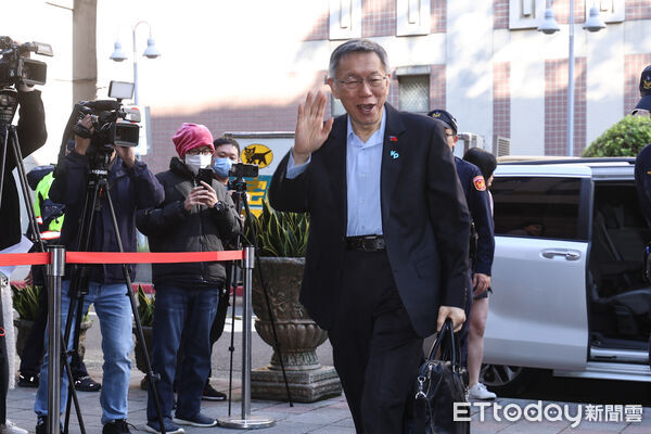 ▲京華城案被告柯文哲出庭。（圖／記者林敬旻攝）