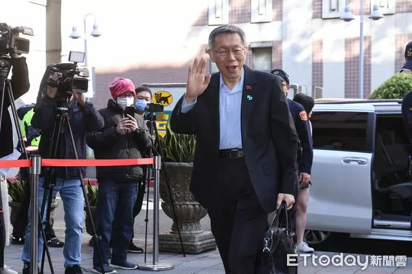 ▲京華城案被告柯文哲出庭。（圖／記者林敬旻攝）