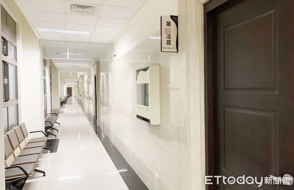 ▲桃園市黃姓男子今年5月在宿舍酒後與張姓同事起口角，事後竟持水果刀與酒瓶折返宿舍，朝其腹部猛刺一刀，造成腸子外露傷，送醫急救後仍不治。（資料照／記者沈繼昌攝）