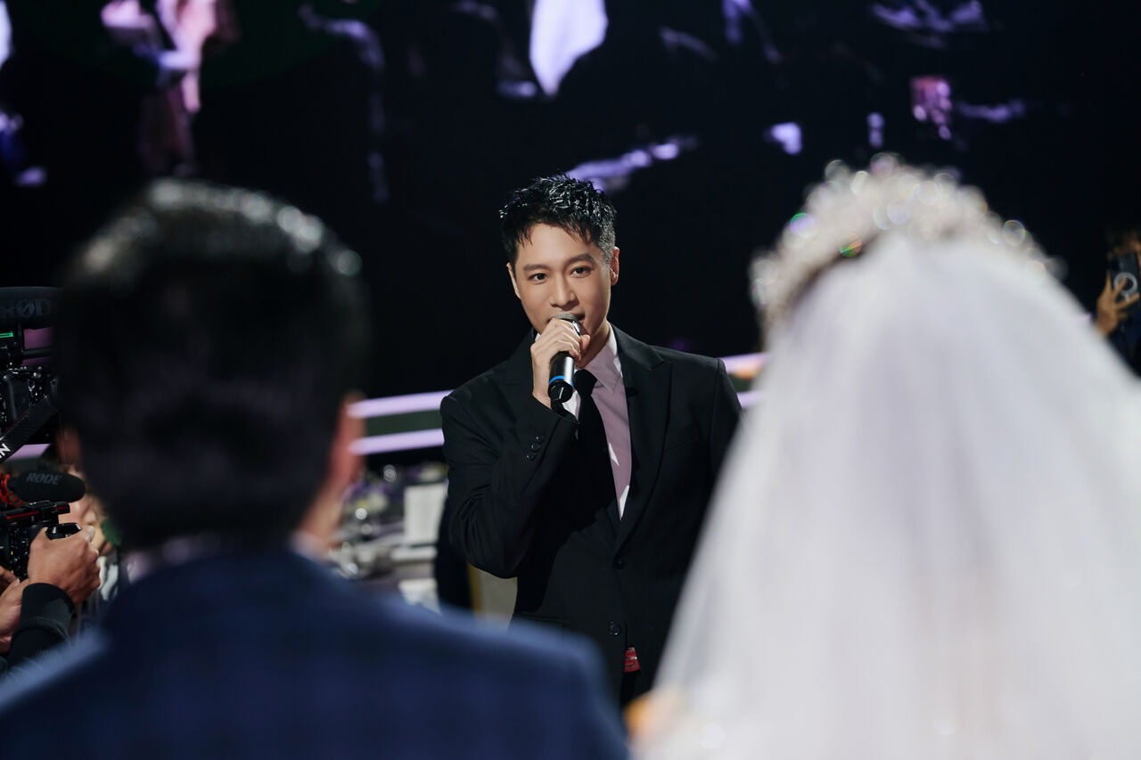 ▲▼ 周湯豪突襲當婚禮歌手   。（圖／環球提供）