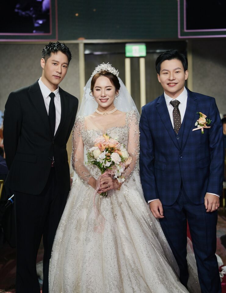 ▲▼ 周湯豪突襲當婚禮歌手   。（圖／環球提供）