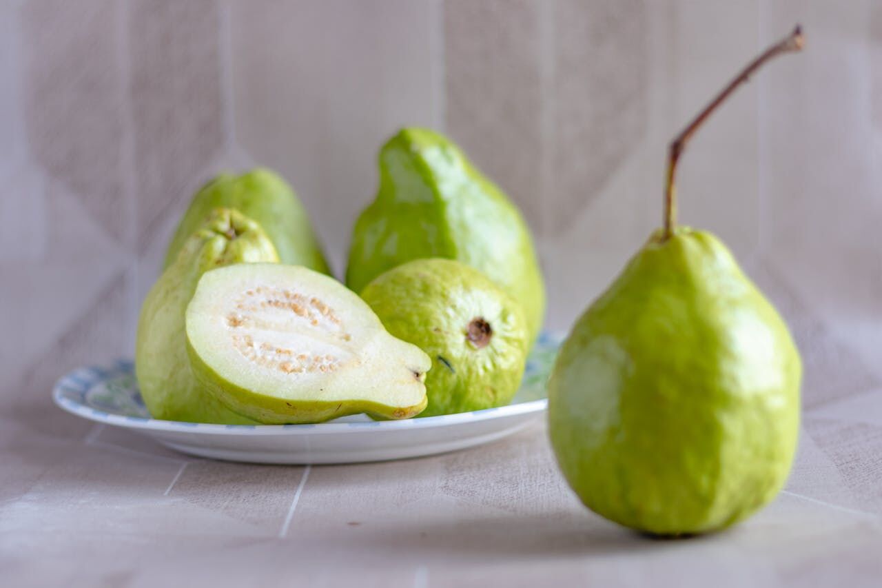 ▲▼營養師：「3種人」別吃芭樂籽。（圖／Unsplash）