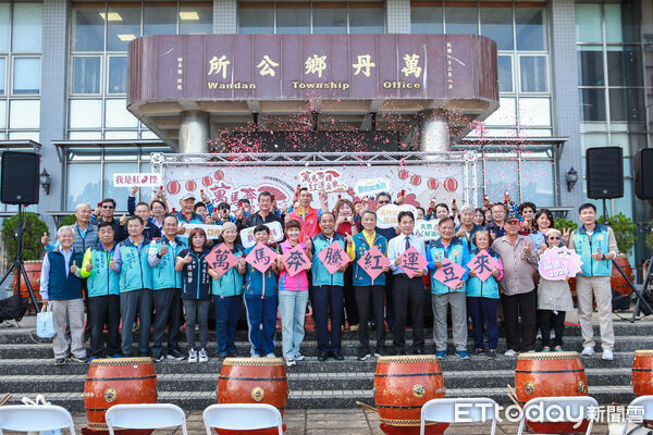 ▲萬丹紅豆牛奶節記者會暖身。（圖／黃耀寬提供）