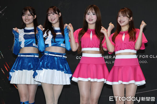 ▲▼  2026台日棒球國際交流賽 賽事記者會-日本應援團左起火腿工藤心優、上野菜奈子以及軟銀Yi-Xin、SHOKO。（圖／記者黃克翔攝）
