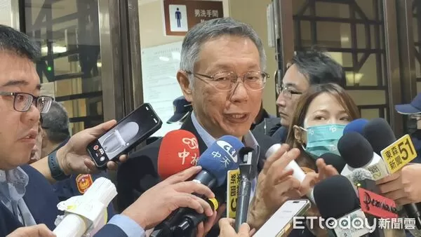 ▲▼柯文哲涉犯京華城案16日到台北地院完成個人答辯，受訪時再批檢方編故事。（圖／記者黃哲民攝）