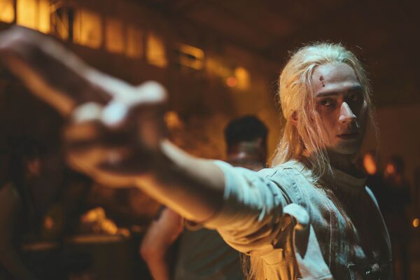 ▲柯震東、王淨、朱軒洋在《功夫》中拜戴立忍為師，在城市裡行俠仗義。（圖／麻吉砥加提供）