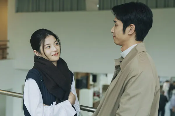 ▲《監所男子囚生記》是詹子萱（左）第一次喜劇演出，與劉以豪（右）的對手戲互動最多。（圖／愛奇藝國際版、壹壹影業提供）