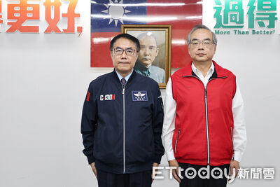 台南市消防局長交接楊宗林宣誓就職　黃偉哲期許消防使命接棒傳承