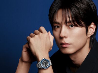 朴寶劍變玄彬同事　當歐米茄大使耍酷