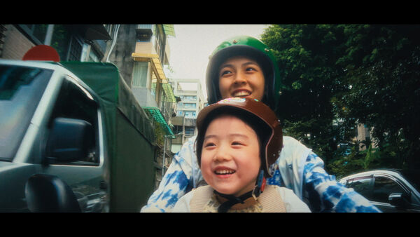 ▲《左撇子女孩》入選奧斯卡前15強，三位女演員馬士媛（左起）、葉子綺、蔡淑臻全都入圍金馬獎。（圖／光年映畫提供）