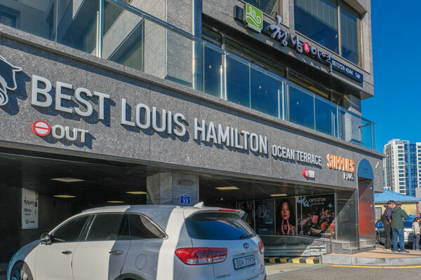 ▲▼最佳路易斯漢米爾頓飯店海洋露台。（圖／部落客飛天璇的口袋授權提供）