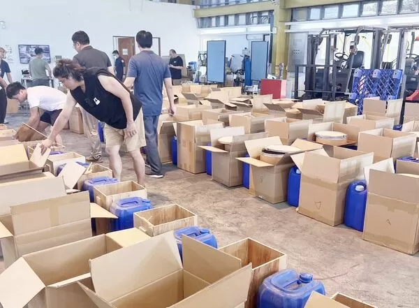 ▲桃園地檢署今年9月至11月指揮海巡署偵防分署苗栗查緝隊、台中市刑大等單位在屏東、苗栗與桃園等地查獲黃姓主嫌等走私運輸第四級毒品原料共計1.4公噸。（圖／桃園地檢署提供）