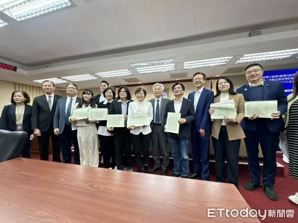 ▲▼立院內政委員會今（17日）審查「詐欺犯罪危害防制條例」修正草案，大多照院版提案通過初審。（圖／記者詹詠淇攝）