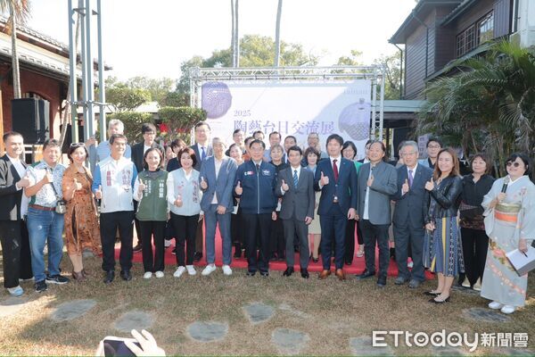 ▲「2025陶藝台日交流展 in 台南」17日於總爺藝文中心紅磚工藝館開幕，紀念台南與京都交流推進協定締結4週年。（記者林東良翻攝，下同）