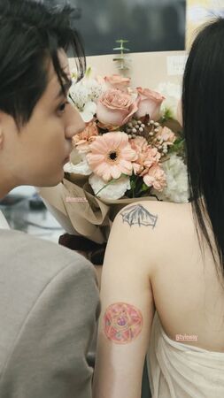 ▲李玉璽和大6歲的許允樂今登記結婚。（圖／翻攝自許允樂臉書） 