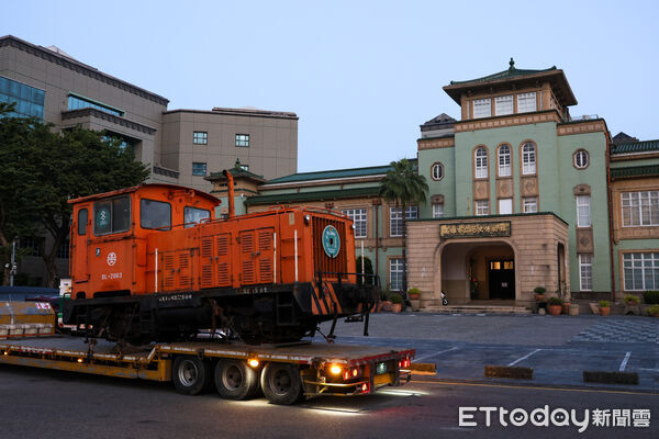 ▲DL-2003是高史博蒐藏的第一部自有貨車移動機。（圖／舊打狗驛故事館提供）