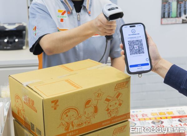 ▲▼7-ELEVEN宣布「數位憑證皮夾」將從12月24日起擴大導入至7200店，取包裹取貨將更方便。（圖／業者提供）