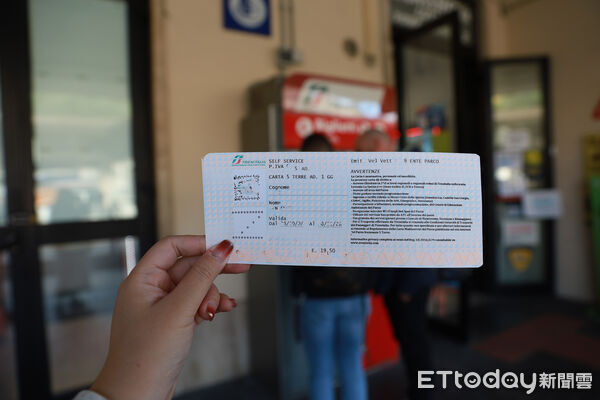 ▲▼La Spezia車站，五漁村一日券。（圖／記者蔡玟君攝）