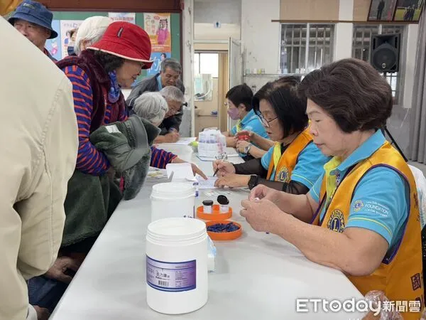 ▲縱谷地區血糖檢測獲民眾熱烈響應。（圖／記者楊晨東翻攝）