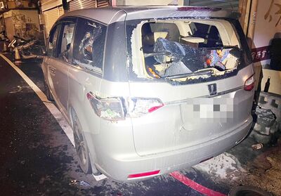 桃園凌晨黑衣人砸車！2男疑遶境衝突結樑子　他撂人逞兇被鎖定