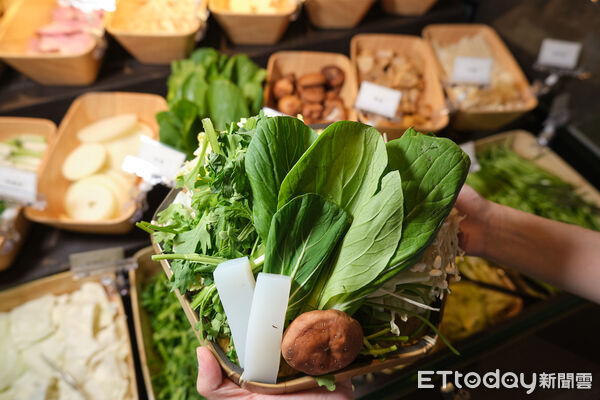 ▲吃到飽800有找　六本松壽喜燒進駐信義A19「明天試營運」。（圖／筑員屋提供）