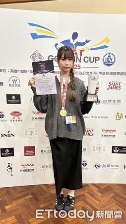 ▲崑山科技大學餐飲管理及廚藝系學生參加「2025金爵獎國際餐飲暨旅遊大賽」，勇奪1金2銅佳績。（記者林東良翻攝，下同）
