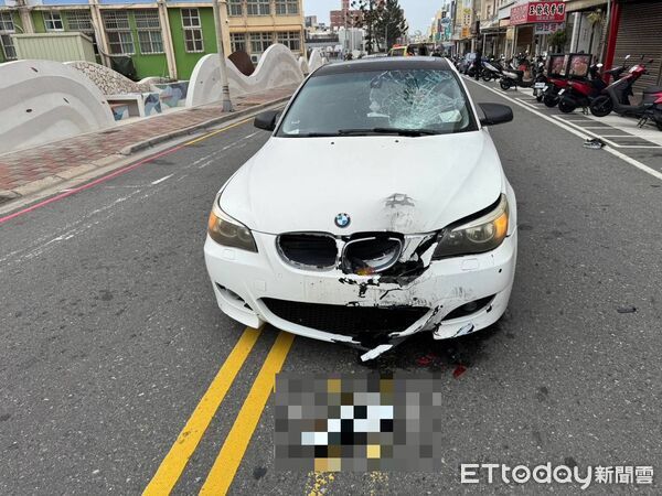 ▲▼             澎湖馬公市18日發生嚴重車禍，80歲女騎士身亡。（圖／記者陳洋翻攝，下同）