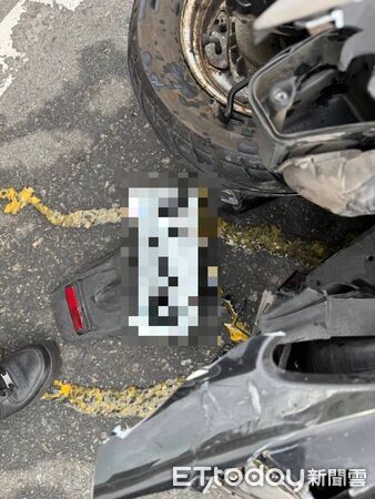 ▲▼             澎湖馬公市18日發生嚴重車禍，80歲女騎士身亡。（圖／記者陳洋翻攝，下同）