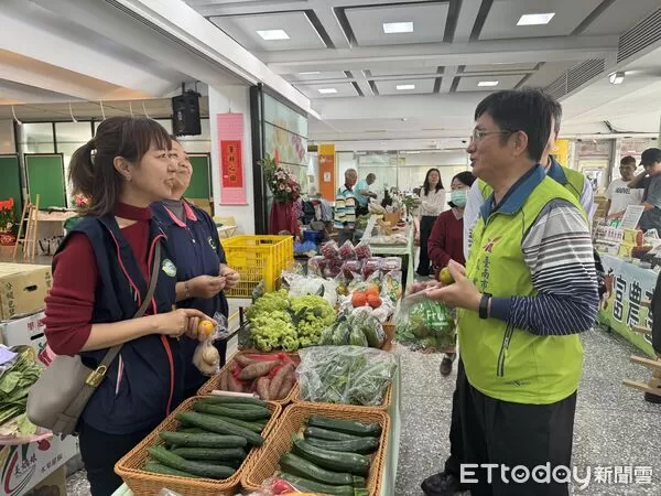 ▲台南市長黃偉哲推動農業國際化，帶領農漁會與優質業者拓展海外市場，台南農產成功行銷多國、商機突破10億元。（記者林東良翻攝，下同）