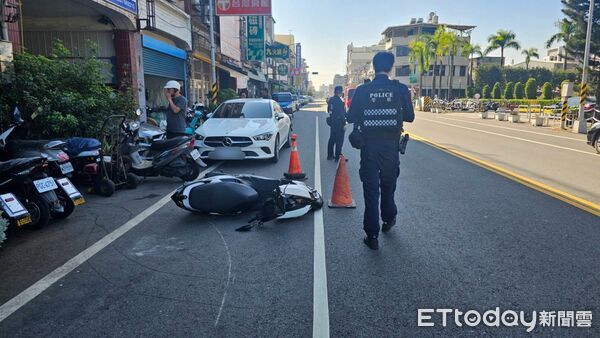 ▲屏東市忠孝路交通事故。（圖／記者陳崑福翻攝）
