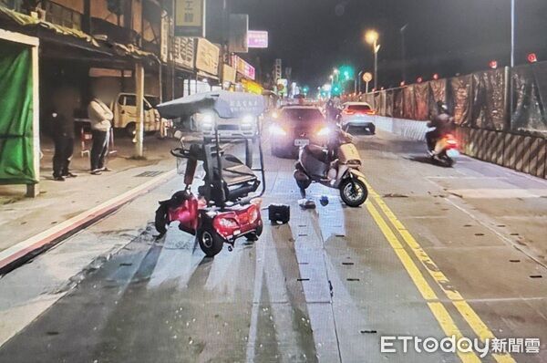 突鬼切出事!男違規騎醫療電動代步車上路遭撞 受傷還挨罰
