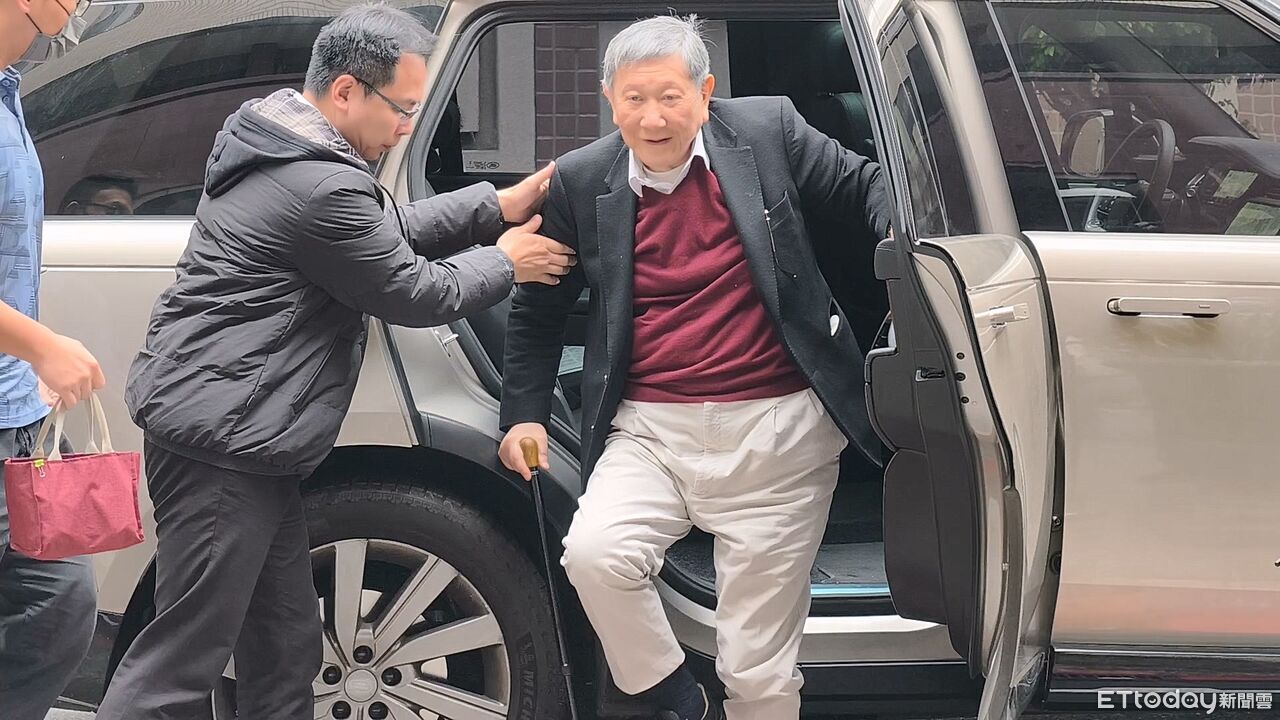 支持者喊「真男人」聲援 沈慶京曝開粉專原因:人生無奈水長東