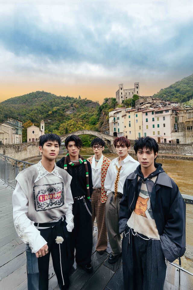 ▲▼FEniX新專輯《參》。（圖／華納提供）