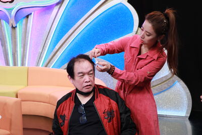 康康浴室慘摔噴血！頭撞門倒地20秒曝近況「演藝圈差點失去一位巨星」