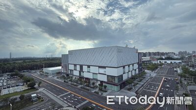 高雄「百貨黑馬」營收年成長10% 區域房價衝4字頭