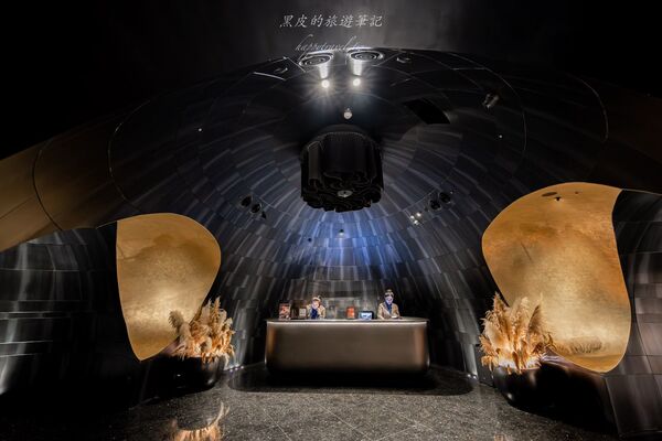 ▲▼全台最奢侈的歡唱聚所。（圖／部落客黑皮提供）