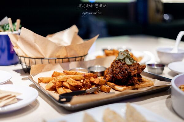 ▲▼全台最奢侈的歡唱聚所。（圖／部落客黑皮提供）